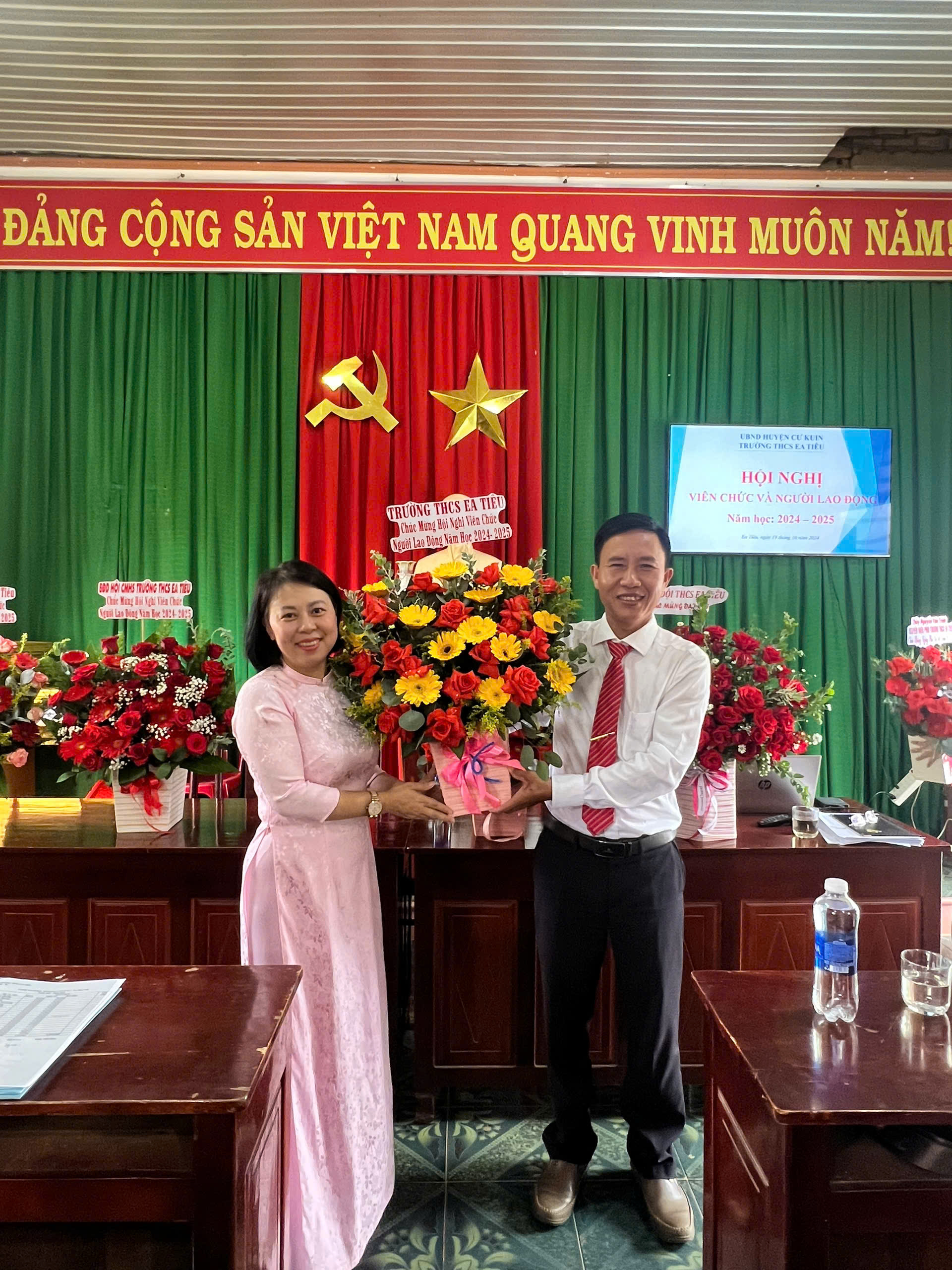 HỘI NGHỊ VIÊN CHỨC – NGƯỜI LAO ĐỘNG 2024-2025