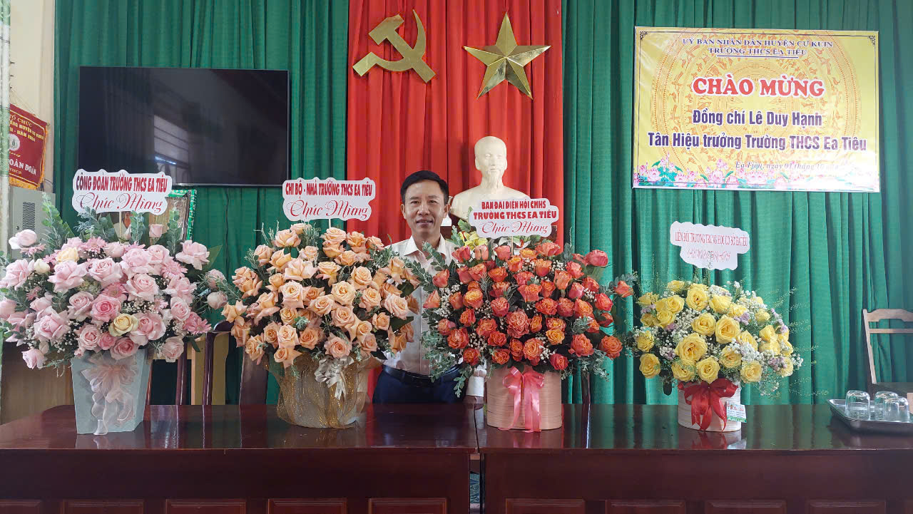 Hình ảnh buổi lễ trao QĐ bổ nhiệm Thầy Lê Duy Hạnh – Hiệu trưởng nhà trường
