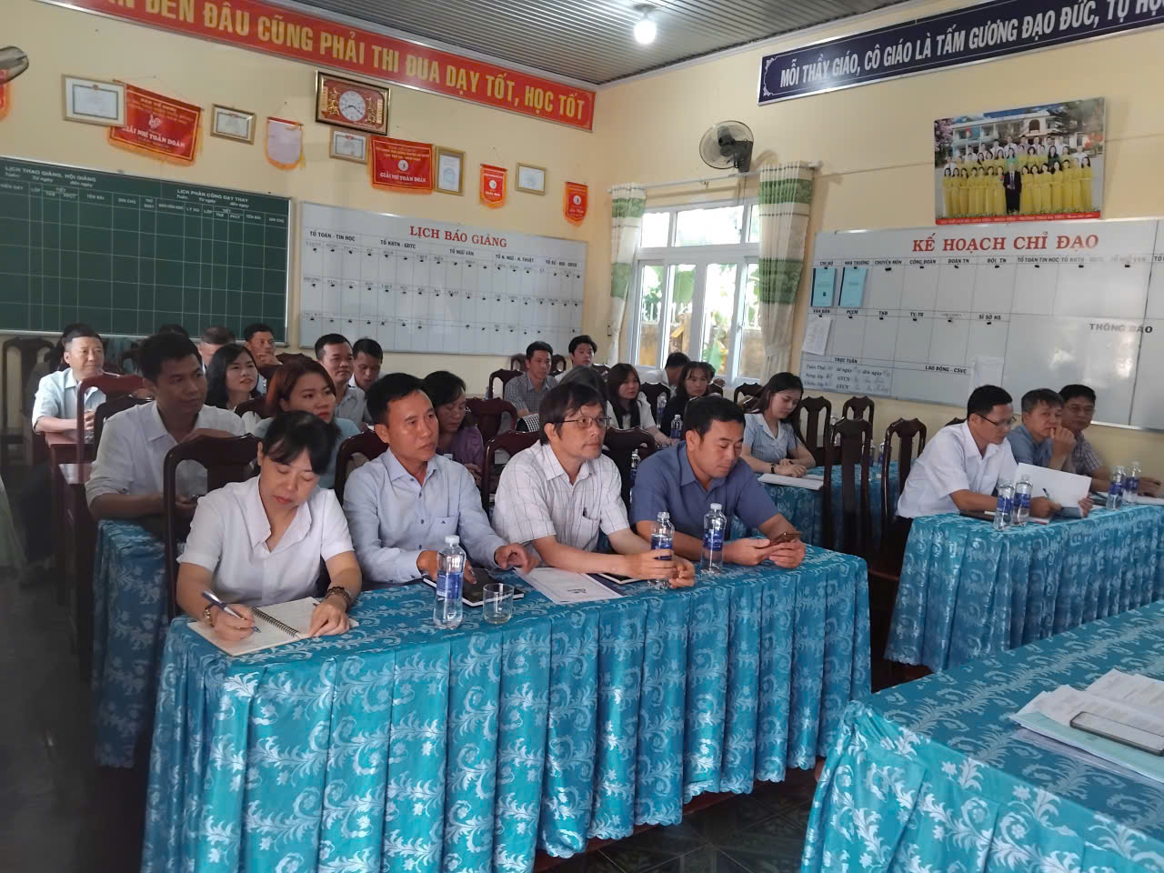 SINH HOẠT CỤM CHUYÊN MÔN SỐ 11